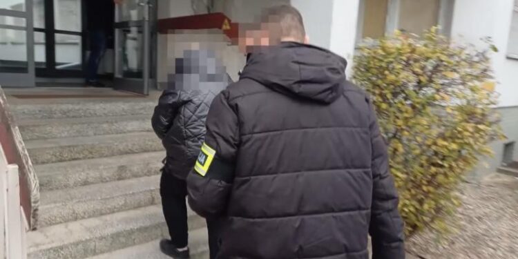 54-letnia kobieta usłyszała zarzuty w sprawie dwóch zabójstw seniorek, źródło: facebook.com / PolicjaWlkp