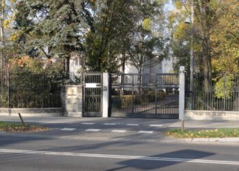 Konsulat Rosji kończy działalność w Poznaniu. Ukraina ma przejąć ich placówkę, źródło: wikipedia.org