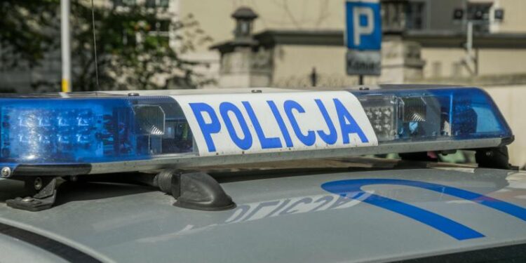 Znaleziono w mieszkaniu ciała dwóch bliskich sobie kobiet. Mogły leżeć tam nawet tygodniami, źródło: pexels.com