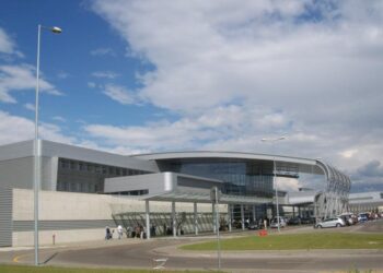 Poznań-Ławica zapowiada duże zmiany w funkcjonowaniu. Czego mogą spodziewać się pasażerowie? źródło: wikipedia.org