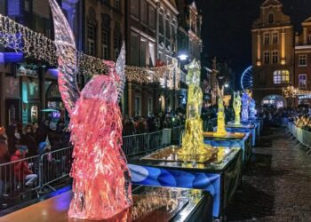 Powraca Poznań Ice Festival! Ponad 24 rzeźbiarzy pokaże swoje umiejętności w najbliższy weekend, źródło: facebook.com/Poznan