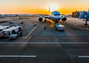 Nowe i tanie loty z Poznania już w ofercie! / zdj. Rocker Sta unsplash