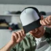 Czapka snapback - jak wybrać i z czym nosić najmodniejszy dodatek sezonu?